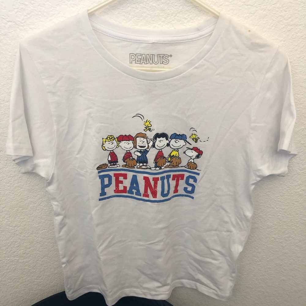 Peanuts snoopy baseball cropped tee nwt new with tags